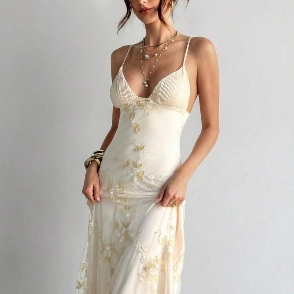 Elegant Deep V Ruched Bust Embroidered Fitted Waist Romantic Embroidered Maxi